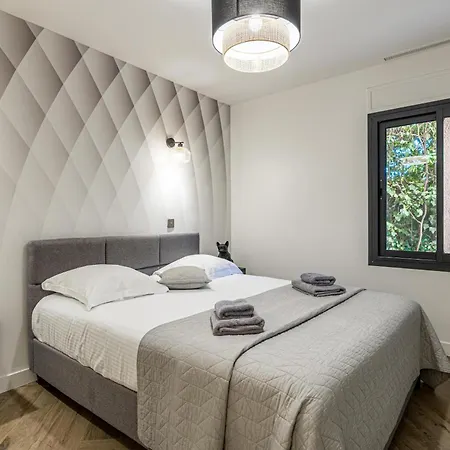 New! De Luxe Centre Villa Cannes