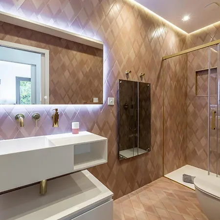 New! De Luxe Centre * Cannes